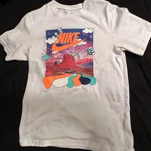 Nike Tee Size: S